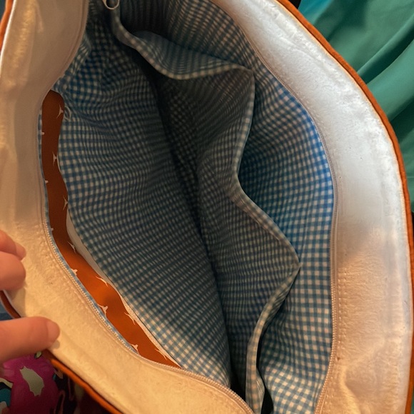 Vineyard vine University of Texas tote - Picture 8 of 9